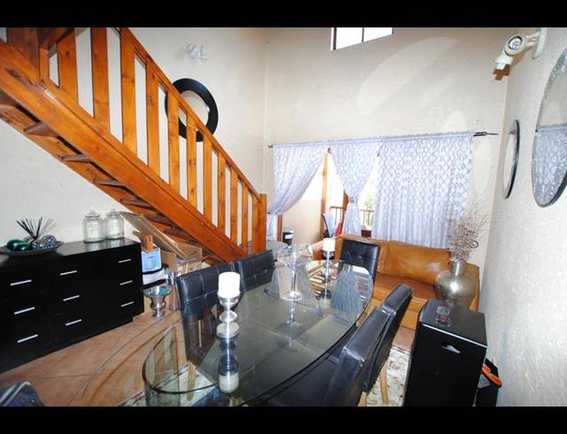 2 BEDROOM APARTMENT FOR SALE IN LONEHILL